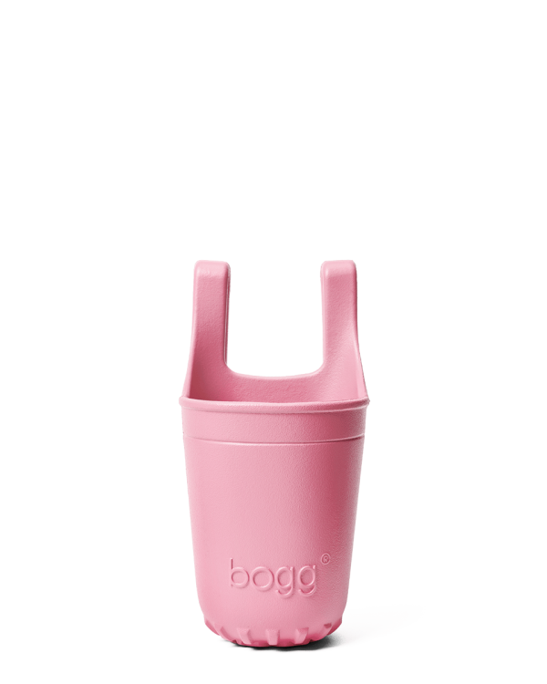 Bogg Bevy - blowing PINK bubbles